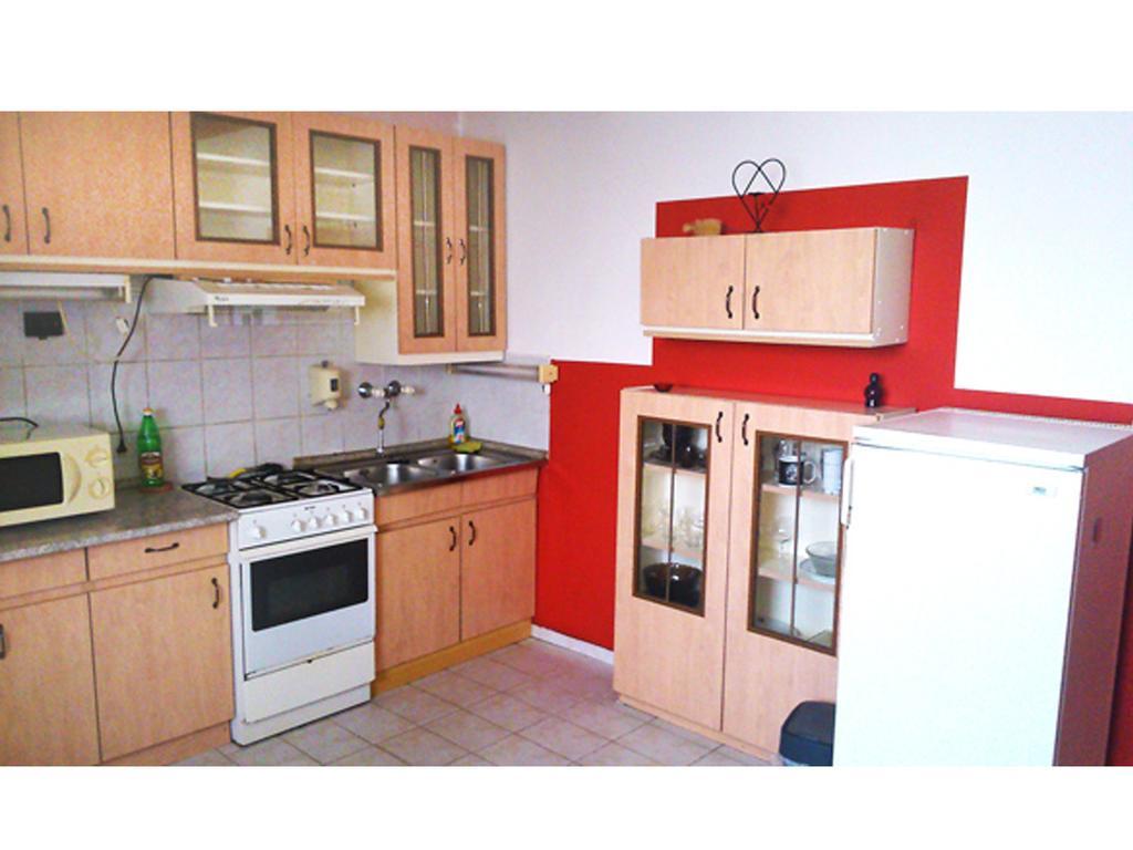 Orchidea Apartman Tata Rum bild